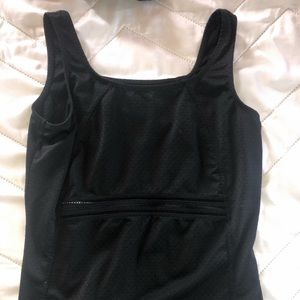 Black athletic tank